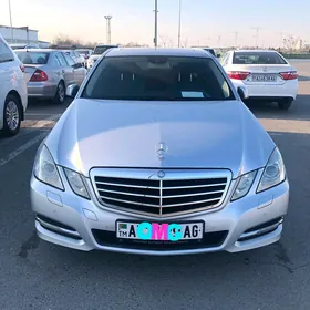 Mercedes-Benz E350 2011