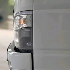 Mitsubishi Fuso 2013