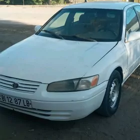 Toyota Camry 1999