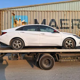 Hyundai Elantra 2021