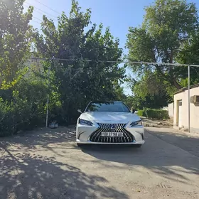 Lexus ES 350 2023
