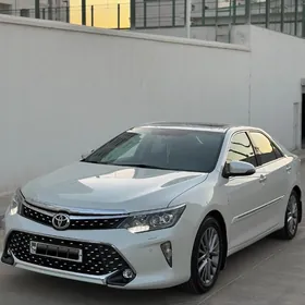 Toyota Camry 2017
