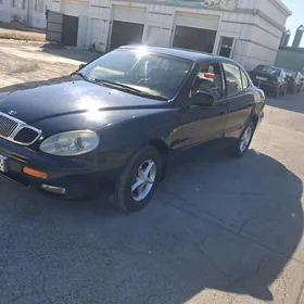 Daewoo Leganza 1998