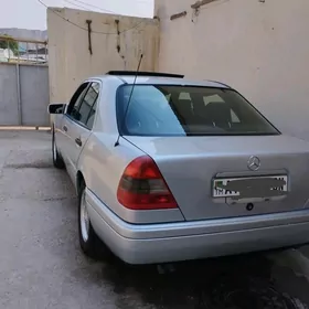 Mercedes-Benz C280 1994