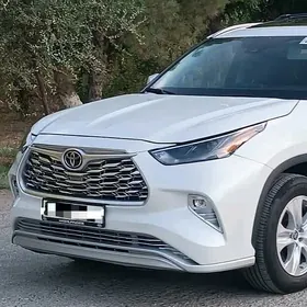 Toyota Highlander 2022