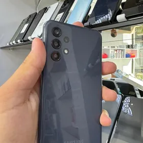 SAMSUNG A32