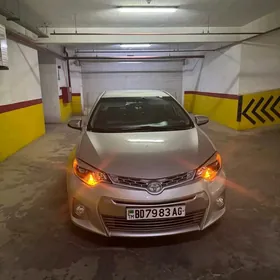Toyota Corolla 2015