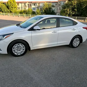 Hyundai Accent 2022