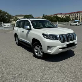 Toyota Land Cruiser Prado 2023