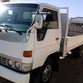 Toyota Dyna 2002