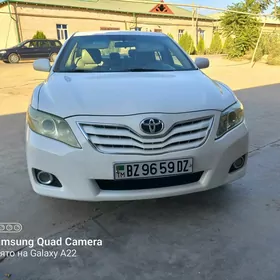 Toyota Camry 2010