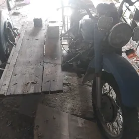 Ural 4320 1990