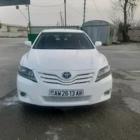 iş gözleýän