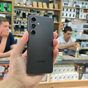 SAMSUNG S24 8/256