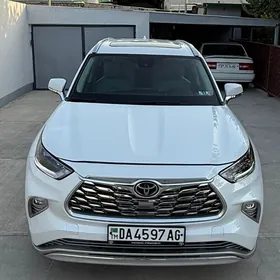 Toyota Highlander 2022