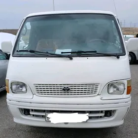 Toyota Hiace 2000