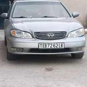 Infiniti I30 2001