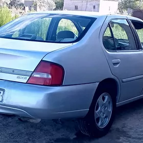 Nissan Altima 2000