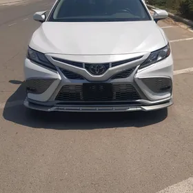 Toyota Camry 2022