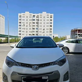 Toyota Corolla 2015