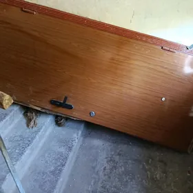 Дверь