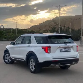 Ford Explorer 2022