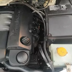 Mercedes-Benz ML350 2002