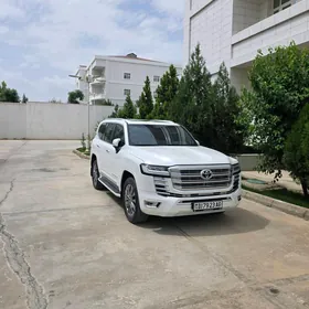Toyota Land Cruiser 2023