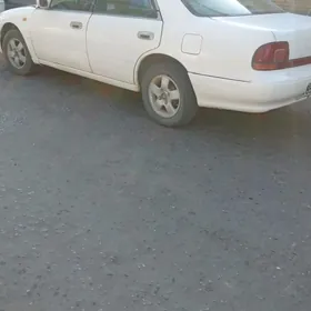 Nissan Bluebird 1993