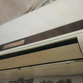 aux