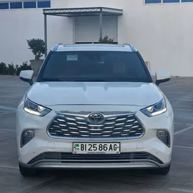 Toyota Highlander 2020