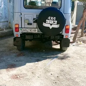 UAZ 469 2000