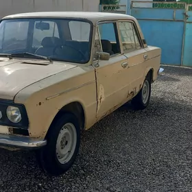 Lada 2103 1987