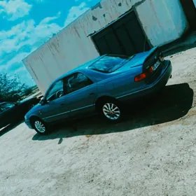 Toyota Camry 2000