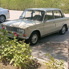 Lada 2103 1983