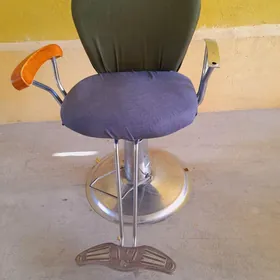 salon dellekhana Kyresla
