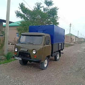 UAZ 452 1982