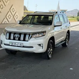 Toyota Land Cruiser Prado 2018