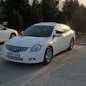 Nissan Altima 2012