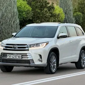 Toyota Highlander 2019
