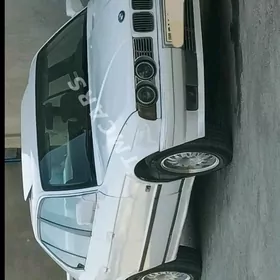 BMW 525 1990