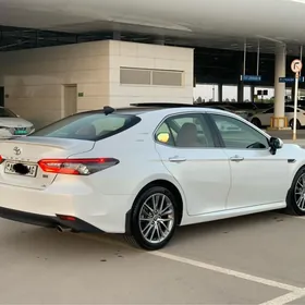 Toyota Camry 2023