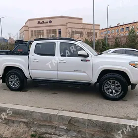 Toyota Tacoma 2017