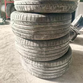 225 55 17 teker Komplekt