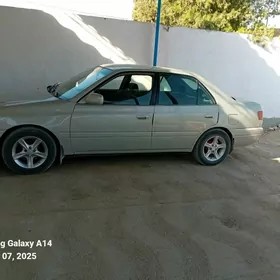 Toyota Corona 1996