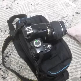Nikon D3000