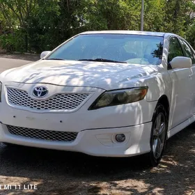 Toyota Camry 2010