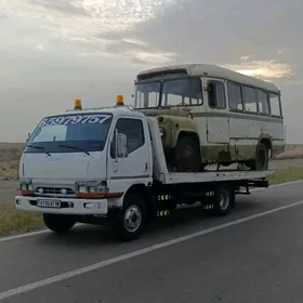 Mitsubishi Canter 2004