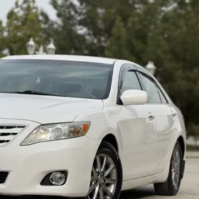 Toyota Camry 2011