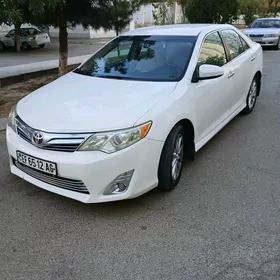 Toyota Camry 2011